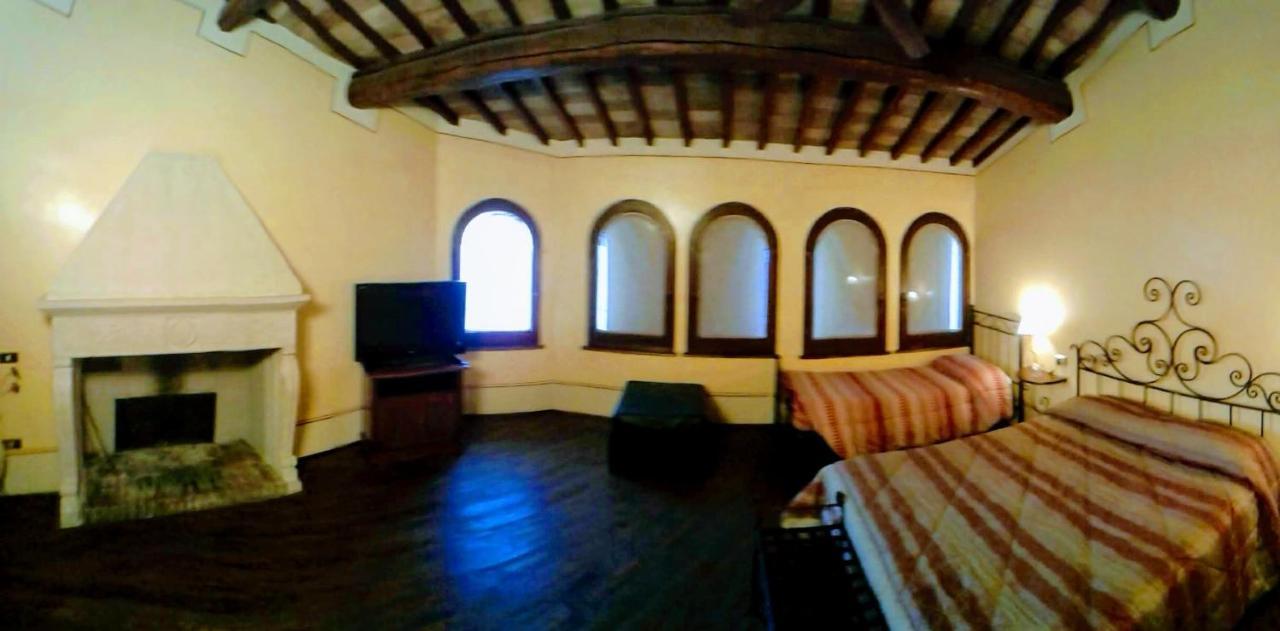 Camere Della Vecchia Posta Trevi Extérieur photo